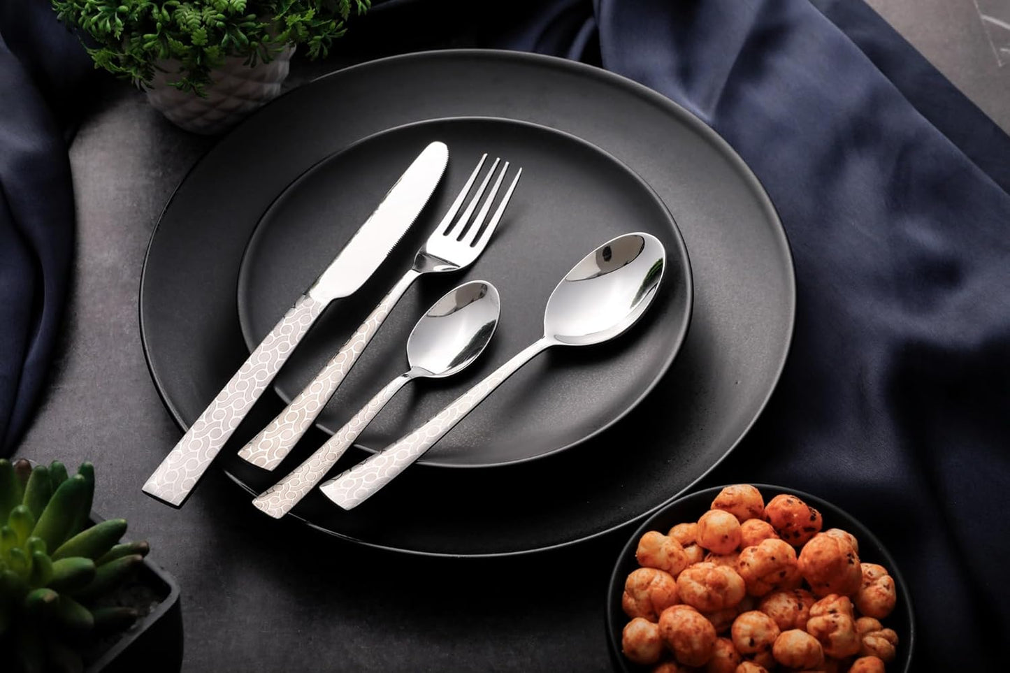Mastree Pacific 24-Piece Stainless Steel Cutlery Set with Hanging Stand – Includes Spoons, Forks, Knives & Teaspoons